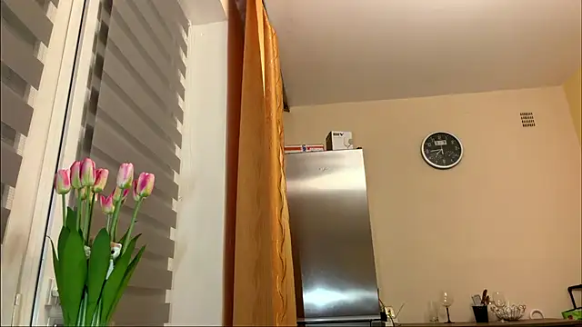 XXX chat uživo modela SilkPoutXvx