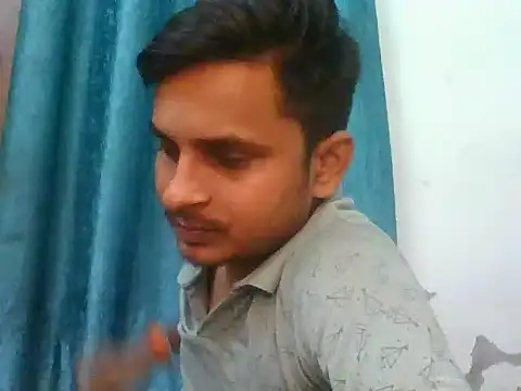 Sumit_LkO Chat XXX in diretta