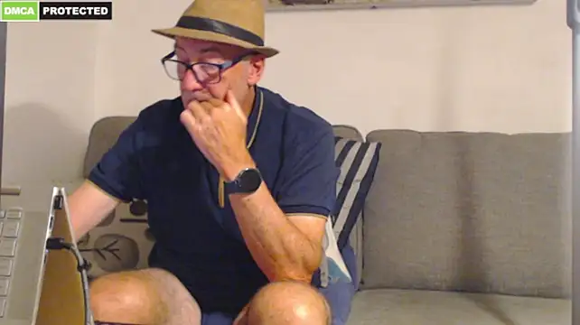bluedae1 – Naživo XXX chat