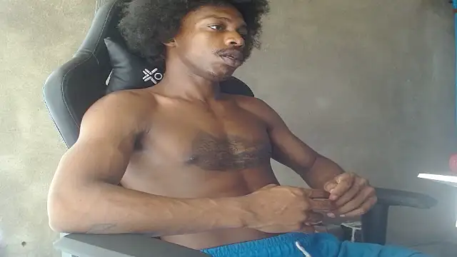 Larry-n-clouds' Live XXX Chat