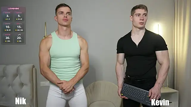 Nik_Sharp: онлайн-секс-чат