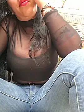 Онлайн чат XXX Luianna