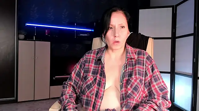 Lucky_Milf live XXX chat