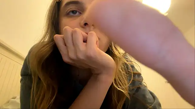 Chat XXX en directo de ActaedCottage