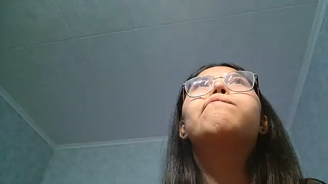 Anda_here's Live XXX Chat
