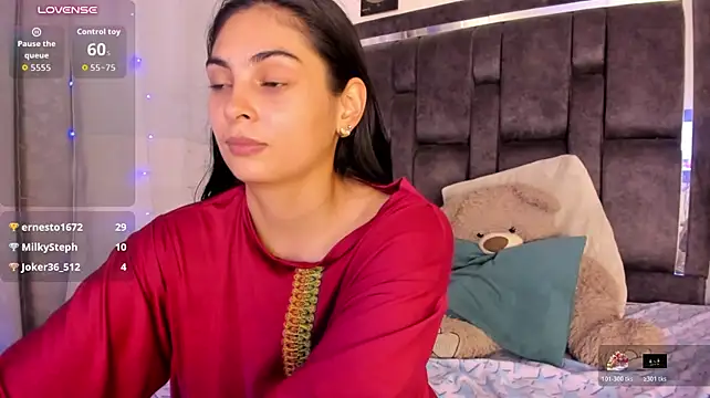 Chat +18 de Alana-Nova ao vivo