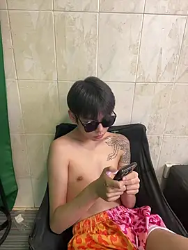 DDD_17 live XXX chat