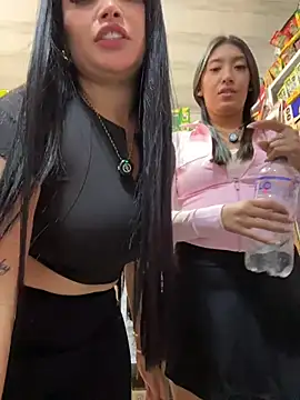 צ'אט XXX בשידור חי של Sara_fun