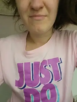 Chat +18 de LaraBelle ao vivo