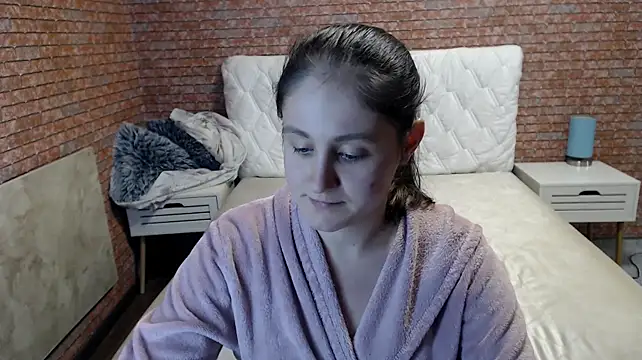Chat +18 de Holliy_Cooper ao vivo