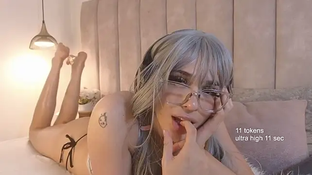 Chat +18 de Nioki_ ao vivo