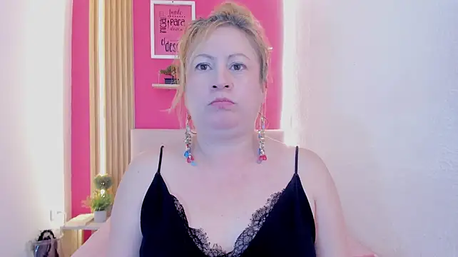 MonyCassius' Live XXX Chat