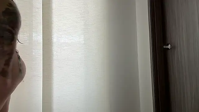 XXX chat uživo modela KathiaJenner