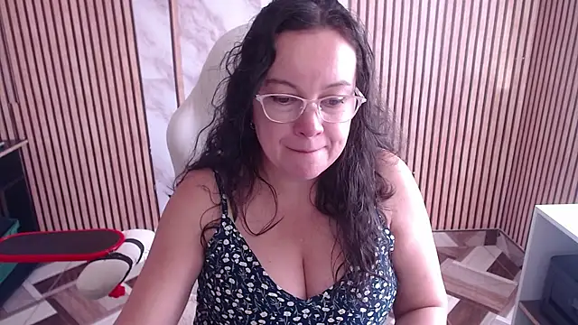 Sonialorens_ লাইভ XXX চ্যাট