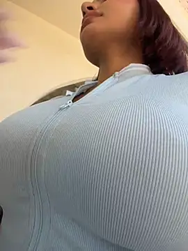 Chat +18 de Irina_Velvett ao vivo