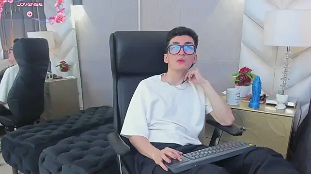 Chat +18 de GaelDuke ao vivo