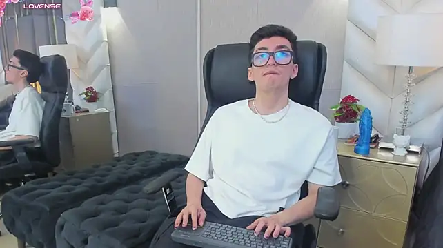 Онлайн чат XXX GaelDuke