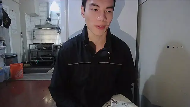 Allen8707 XXX чат на живо