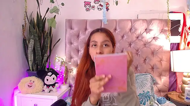 Chatroom XXX en direct de laila_stilwiills