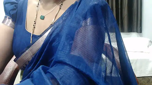 sunitha-3 Chat XXX in diretta