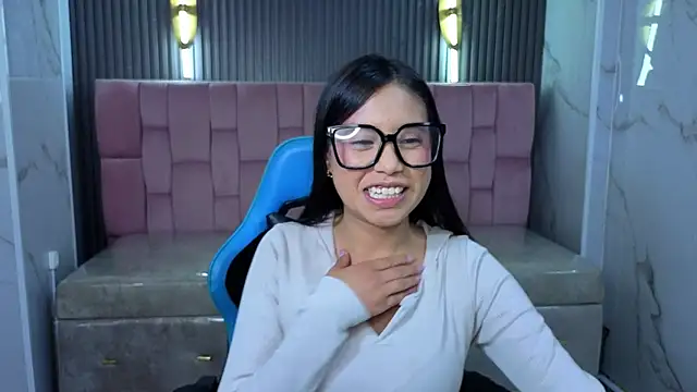 Eimy18_b live XXX chat