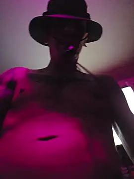 NEWHUNGBOY 在線直播表演