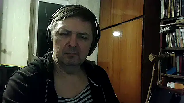 Show modela Pokaz2020 na web-kameri