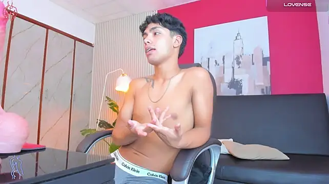 دردشة Naughty_BoyW الجنسية المباشرة