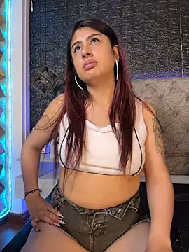 Chatroom XXX en direct de Valentina_Rosee_LS