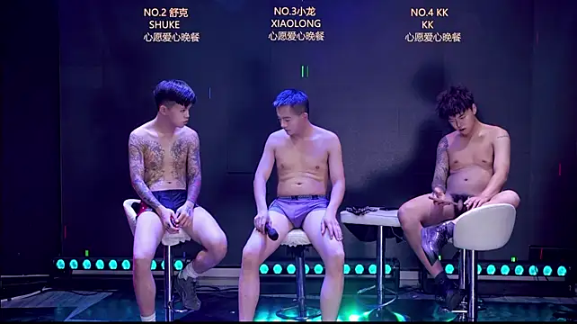 Chat +18 de BOY-888888 ao vivo