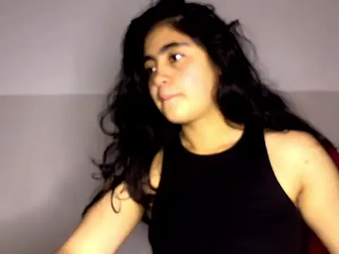 ziralu76_'s Webcam Show
