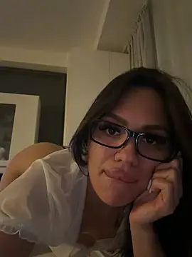 JustLora Chat XXX live