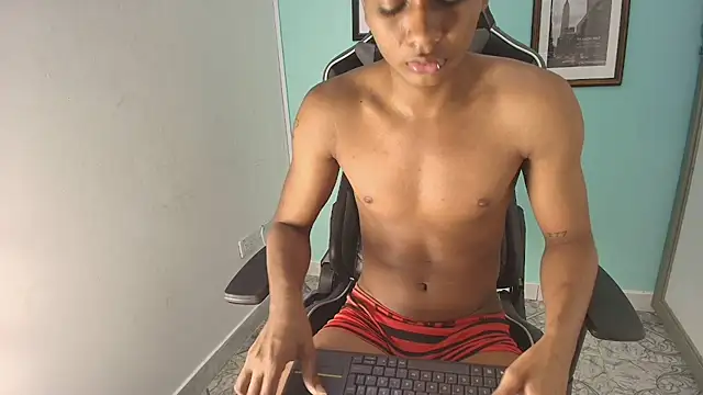 Chat +18 de An_fox23 ao vivo
