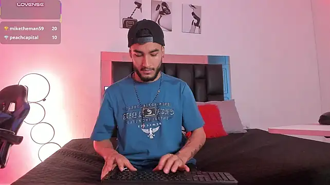 XXX chat uživo modela maxpower830