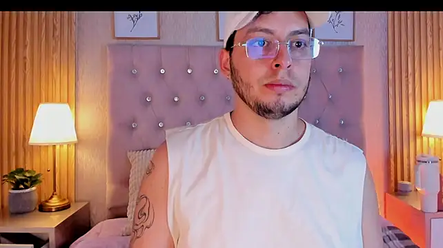 Jonath_1 Chat XXX live