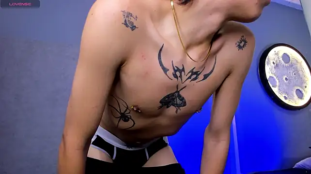 isaack_grant লাইভ XXX চ্যাট