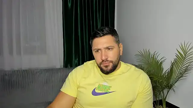 Gold_Alpha_Boy Adlı Modelin Canlı XXX Sohbeti