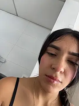 srta_luciana's Live XXX Chat