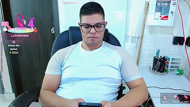 Realjoel01 现场XXX聊天