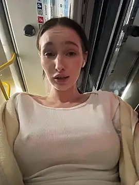 -missbehaving- Chat XXX live