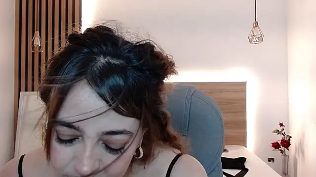 Paolahills' Live XXX Chat