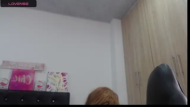BustyMilf_ Adlı Modelin Canlı XXX Sohbeti