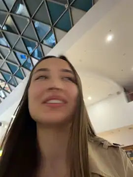 ICrazyOneIRL 现场XXX聊天