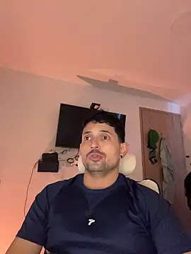 TroyeKnight Chat XXX live