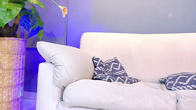 XXX chat uživo modela alejo_largo