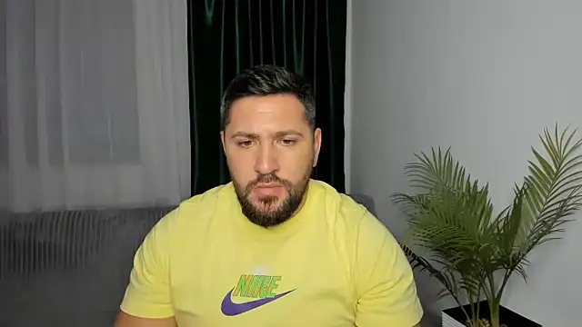Gold_Alpha_Boy: απευθείας συνομιλία ΧΧΧ