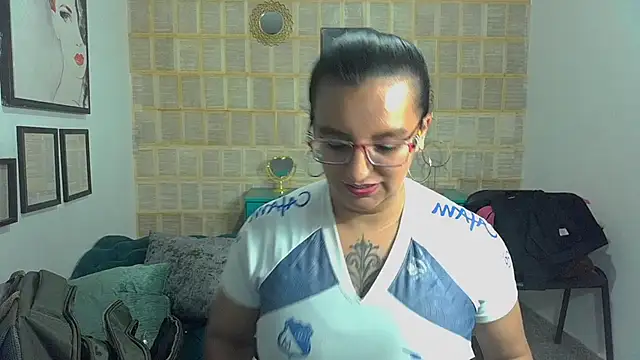 دردشة Tania_Monroe الجنسية المباشرة