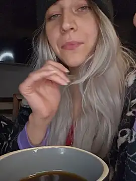 Chat XXX ao vivo de ScarletsWeb