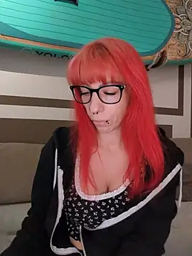 Ruby_Rebel élő XXX-chatje
