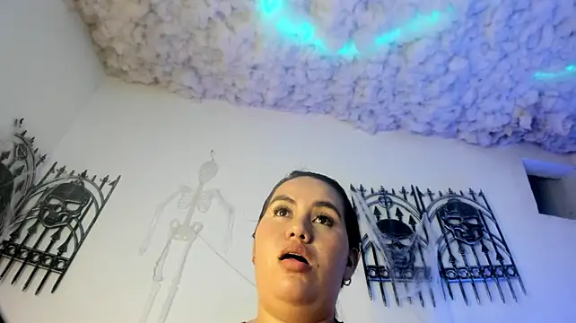 Chatroom XXX en direct de karol_swet